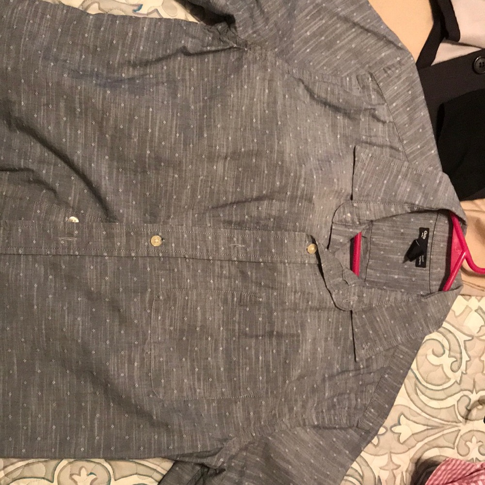 Gap casual short sleeve button down shirt